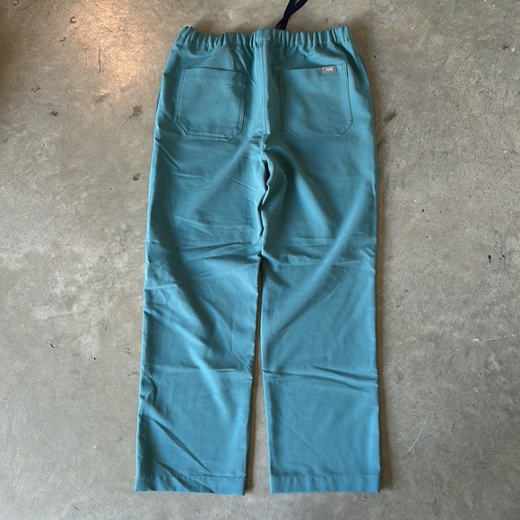 2 full sets of FIGS scrubs with two extra different styles of pants - Picture 6 of 6